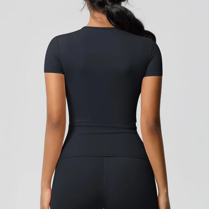 Classic Shape Tee by Vivacuerpo